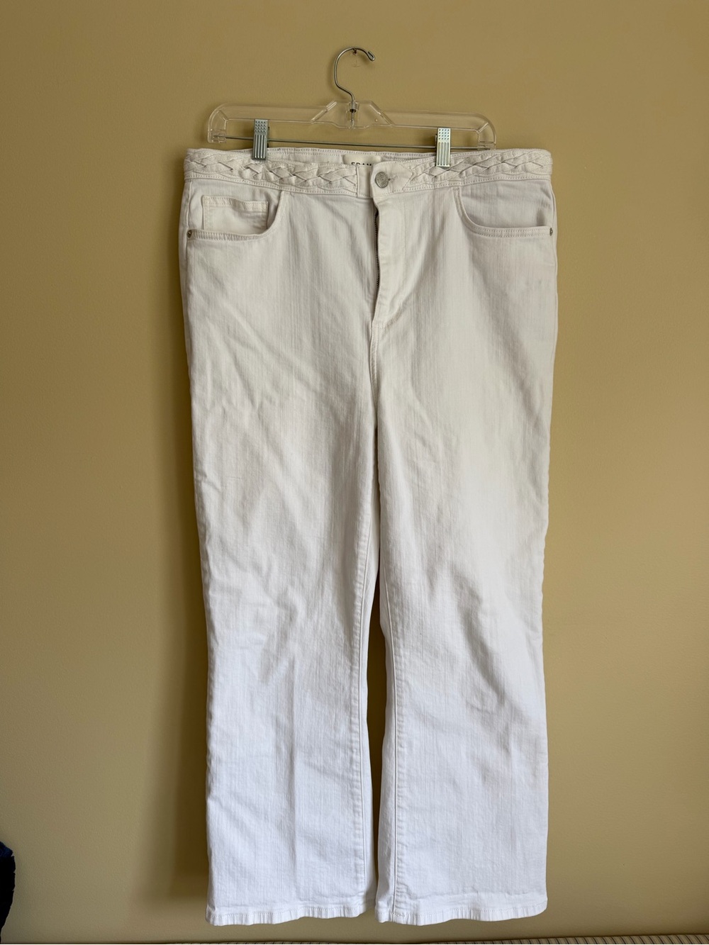 FRAME white denim